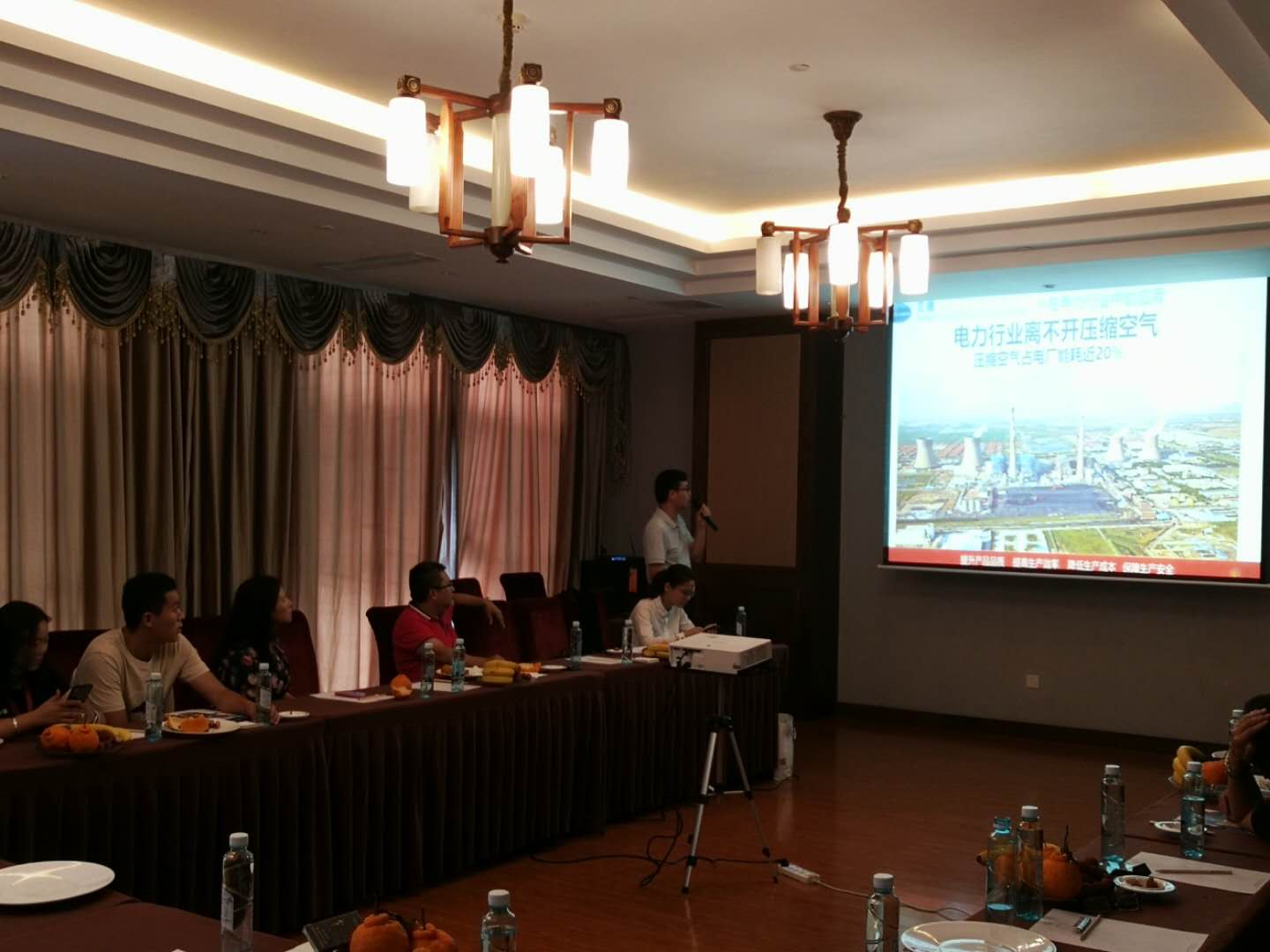 壓縮空氣組合式干燥機(jī)，壓縮空氣干燥機(jī)，冷凍式干燥機(jī)，吸干機(jī)，精密過(guò)濾器，吸附式干燥機(jī)