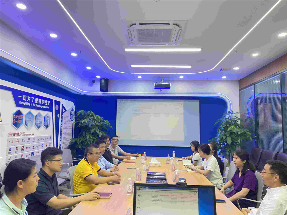 壓縮空氣組合式干燥機(jī)，壓縮空氣干燥機(jī)，冷凍式干燥機(jī)，吸干機(jī)，精密過(guò)濾器，吸附式干燥機(jī)